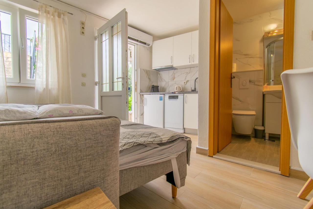 Studio Apartman Monika 호텔 바스카보다 외부 사진