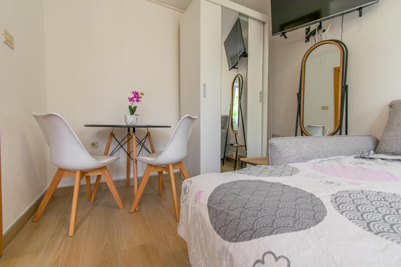 Studio Apartman Monika 호텔 바스카보다 외부 사진
